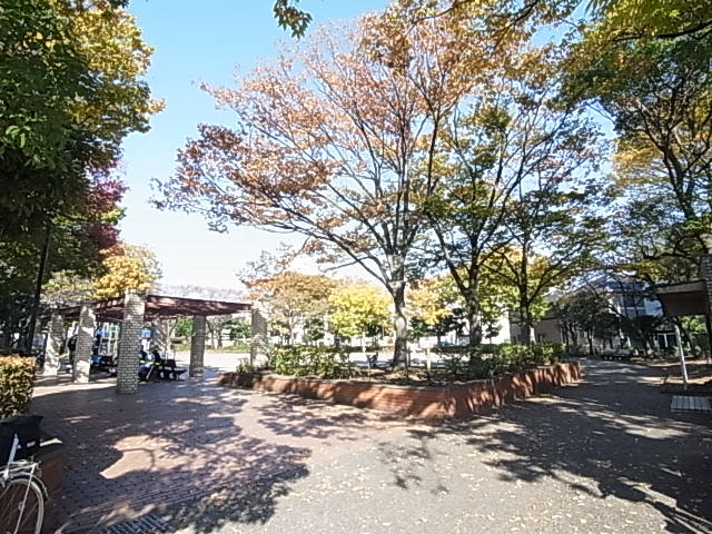 公園　六木公園（公園）まで172m