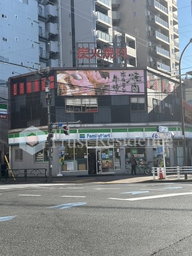 コンビニ　ファミリーマート 墨田菊川駅前店（コンビニ）まで268m