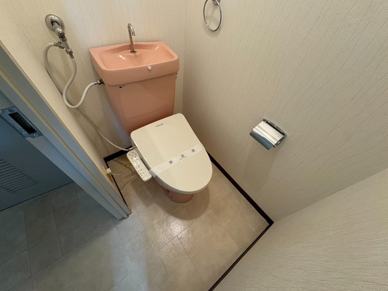 トイレ　清潔感があり安心して使用できるトイレになっておりました。