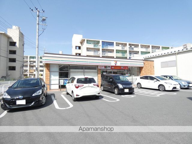 コンビニ　セブンイレブン（コンビニ）まで50m