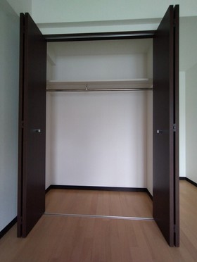 収納　※別部屋の参考写真です。