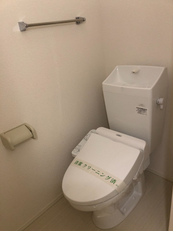 トイレ　別部屋参考写真