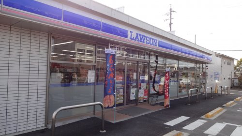 コンビニ　ローソン 岡崎真伝二丁目店（コンビニ）まで393m
