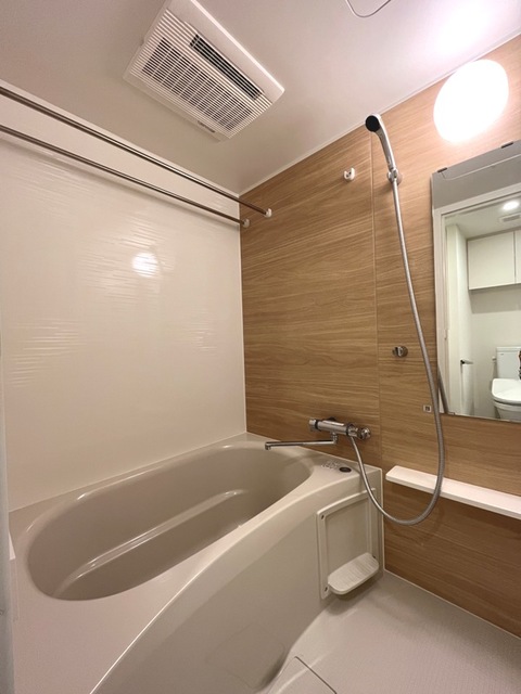 バス・シャワールーム　※写真は同タイプ住戸です。