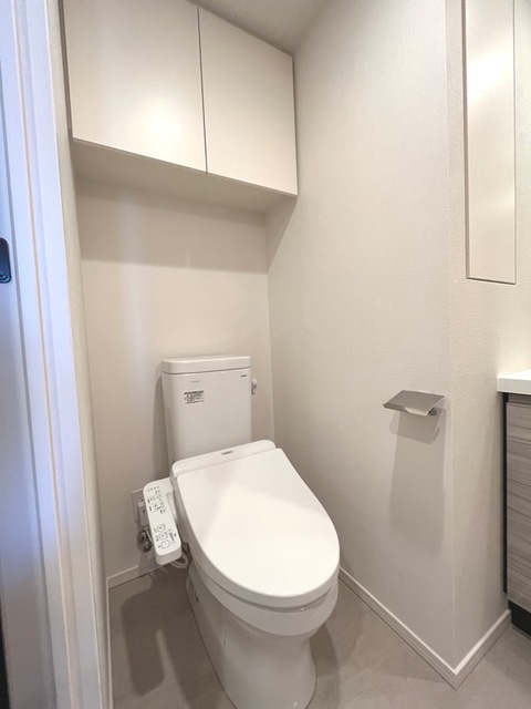 トイレ　※写真は同タイプ住戸です。