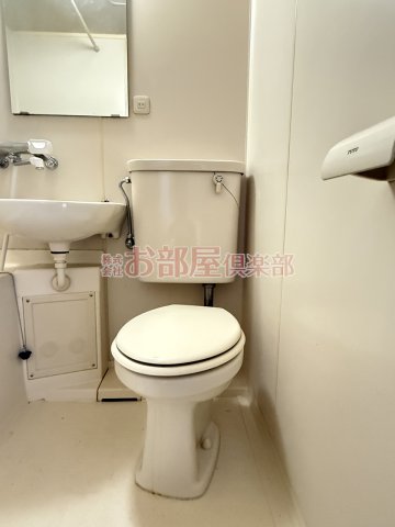 トイレ　落ち着いたトイレです