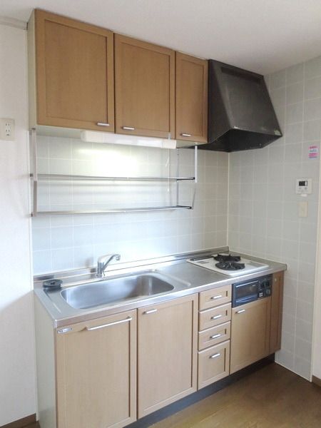 キッチン　同物件別部屋写真
