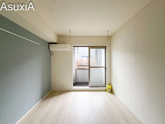 居室・リビング　別タイプのお部屋の写真です