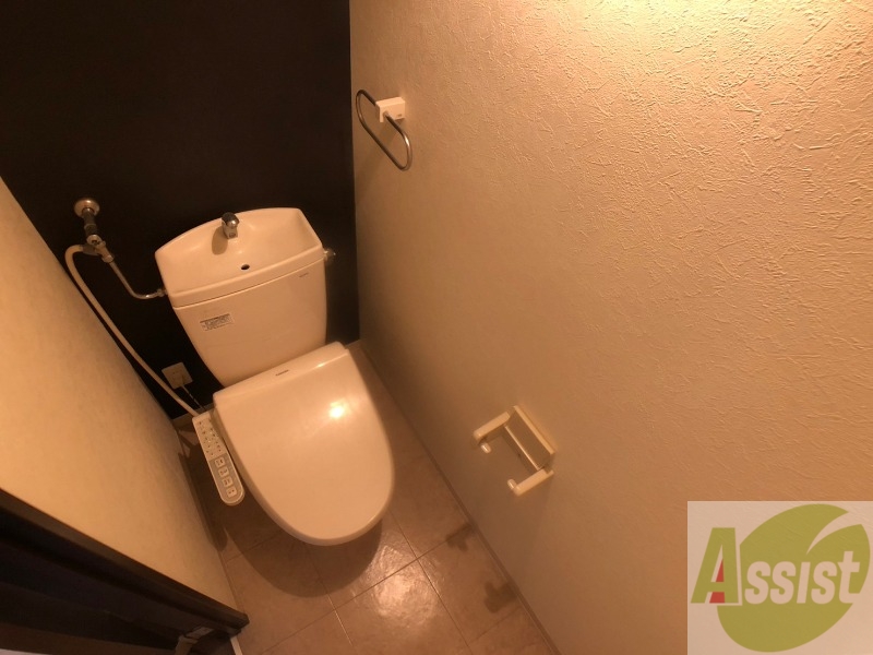 トイレ　トイレです。ウォシュレット付を探している方、おすすめです。