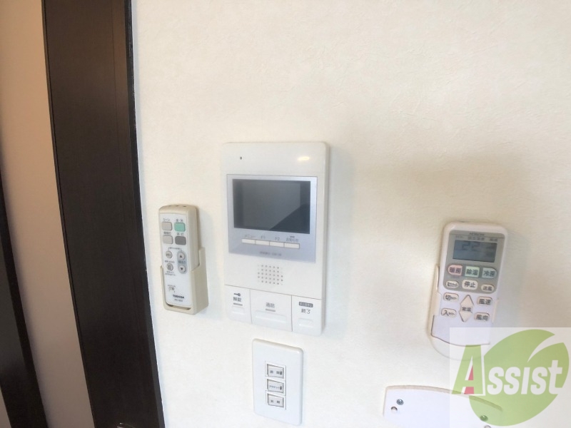 セキュリティ　ＴＶモニター付インターホンです。来客者の顔が見えるので安心！