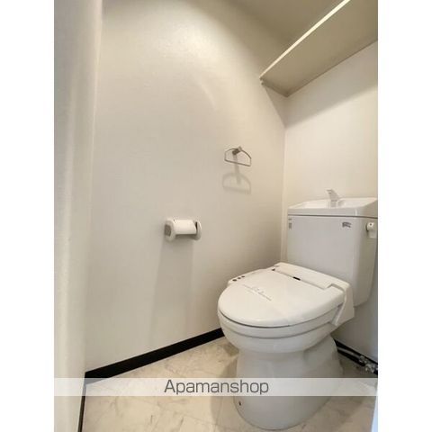 地下鉄長堀鶴見緑地線 今福鶴見駅 徒歩8分 8階建 築19年のトイレ写真