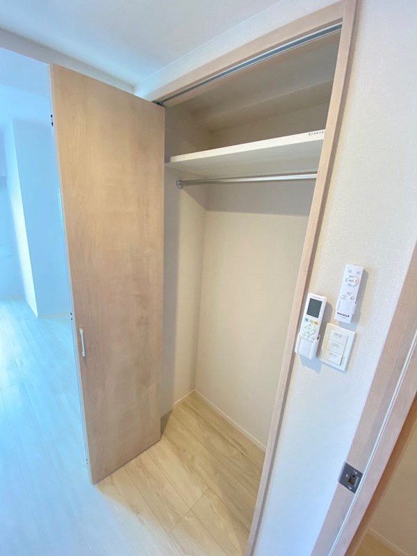 収納　（参考写真）同じ間取の別のお部屋です