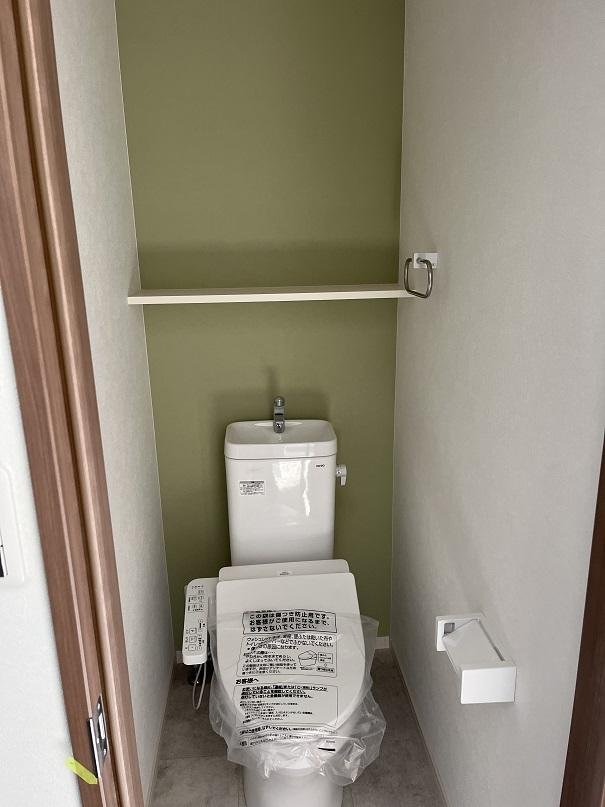 トイレ　※同建物の別のお部屋の写真です。