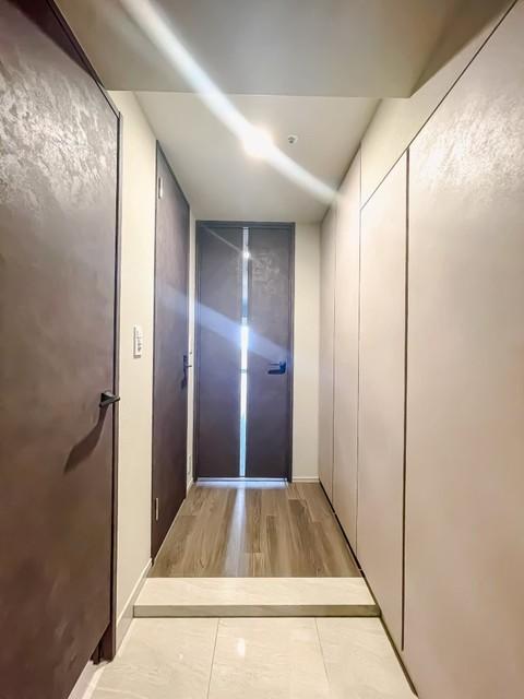 玄関　※写真は同タイプ住戸です。