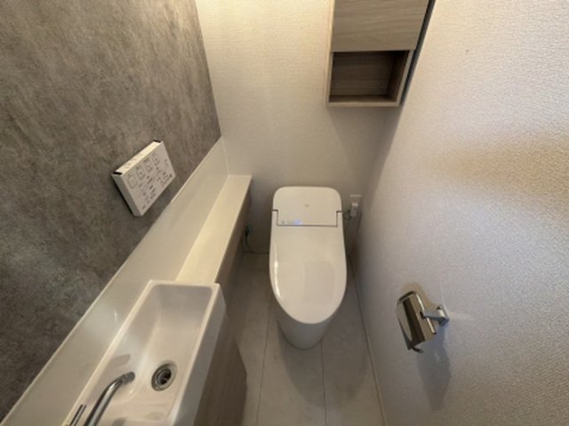 D-ROOM中小阪のトイレ写真