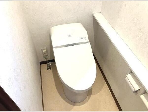 ＪＲ山陽本線 大久保駅 徒歩17分 2階建 築12年のトイレ写真
