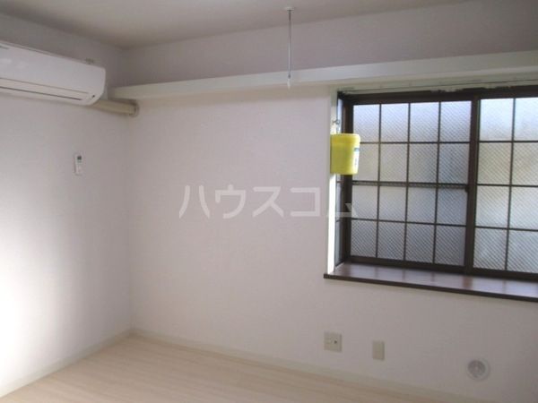 ユースフォーラム西瑞江Bの居間写真