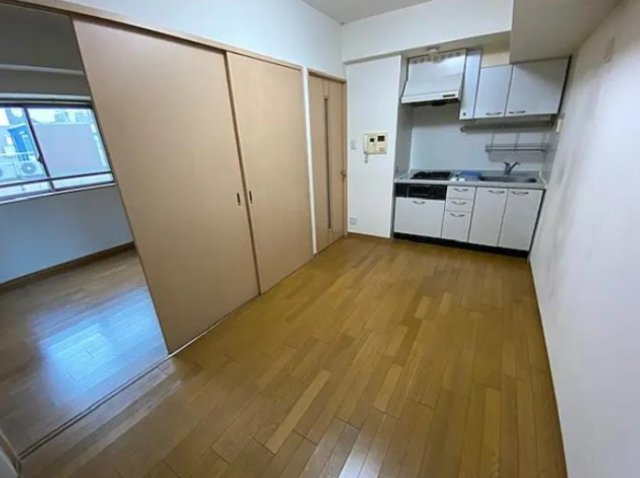 居室・リビング　ゆったり過ごせる居間です