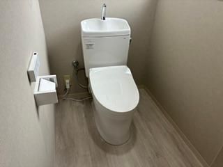 ＪＲ総武線 新小岩駅 徒歩2分 6階建 築24年のトイレ写真