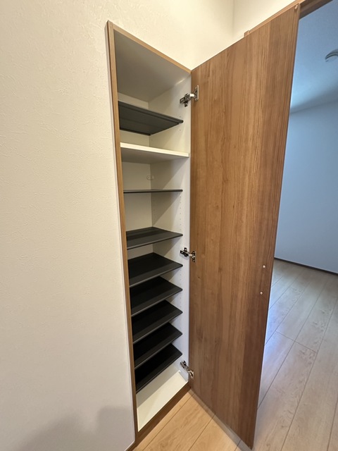 玄関　別部屋参考写真です