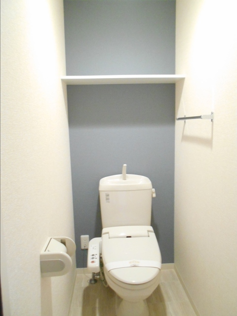 ＪＲ中央線 立川駅 徒歩3分 5階建 築18年のトイレ写真