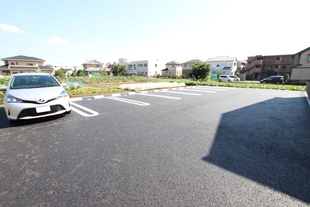駐車場　駐車場（※空き要確認）