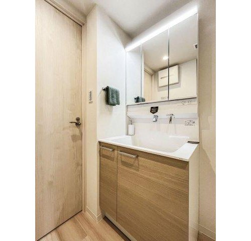 ＪＲ山手線 目黒駅 徒歩10分 15階建 築27年の内装写真