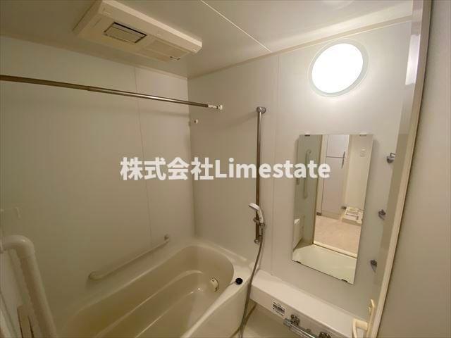 バス・シャワールーム　別部屋参考写真