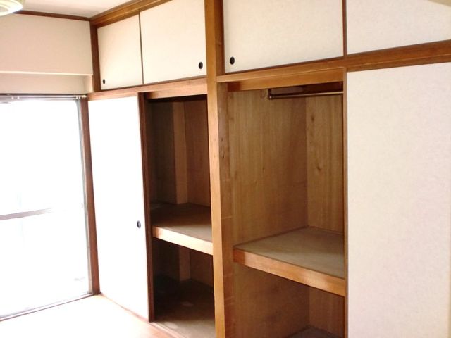 収納　２間分の収納が魅力です。