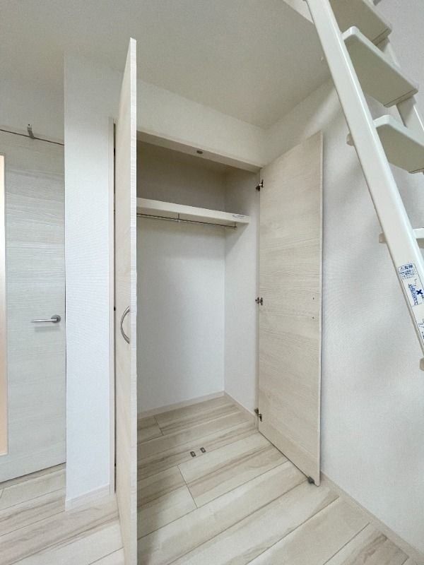収納　（別タイプ参考写真）クラヴィエ上町　板橋区大谷口上町