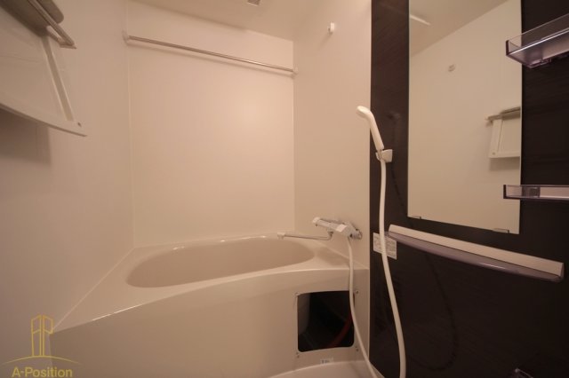 SERENiTE本町refletの風呂写真