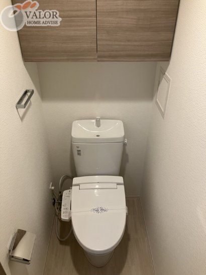 ブルーライン 阪東橋駅 徒歩4分 11階建 築8年のトイレ写真