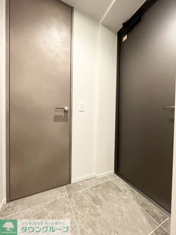 玄関　お部屋探しは株式会社　タウンハウジング　までお気軽にお問合…