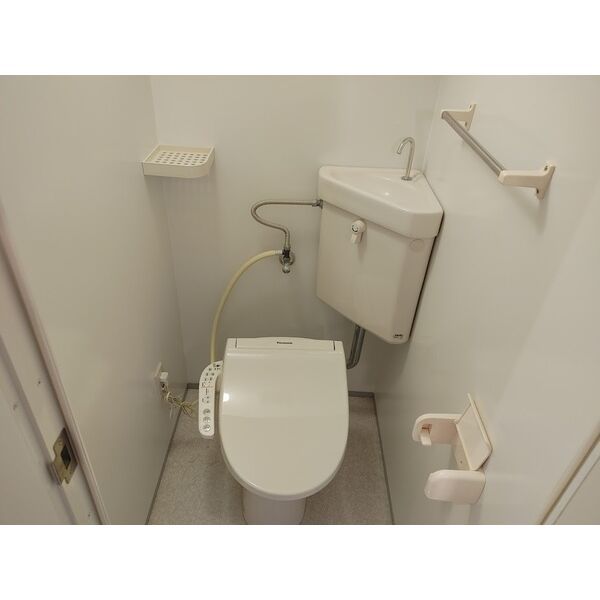 オーパス自由ヶ丘のトイレ写真