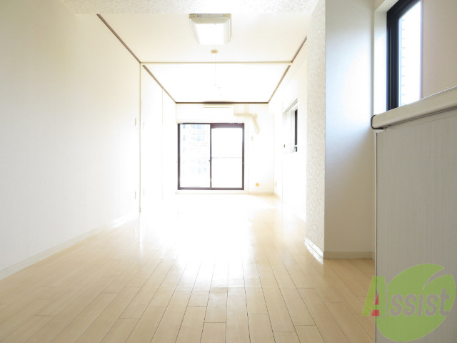 居室・リビング　広くてキレイなＬＤＫが広がっていて、充実した生活が送れそう。