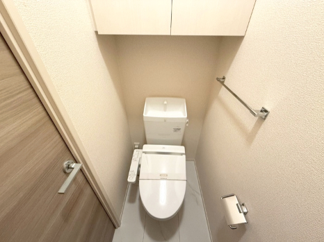 ＪＲ総武線 津田沼駅 徒歩8分 3階建 築9年のトイレ写真