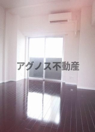 ハーモニーレジデンス上野の杜の居間写真