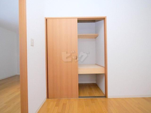 収納　衣類の収納に便利なクローゼットが付いています！