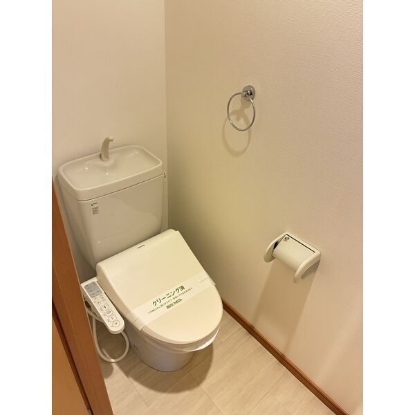 名鉄名古屋本線 東枇杷島駅 徒歩5分 3階建 築20年のトイレ写真