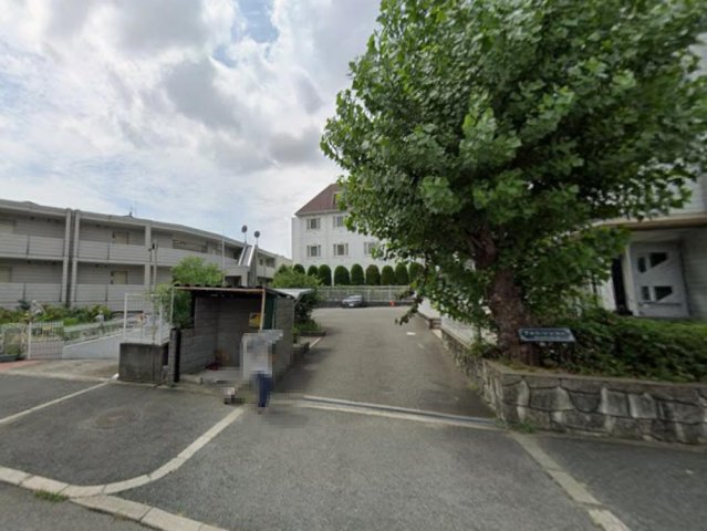 北大阪急行 桃山台駅 徒歩13分 3階建 築29年の外観写真