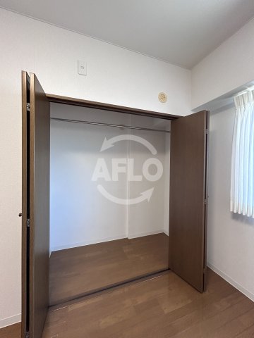 収納　アルテ江坂　クローゼット