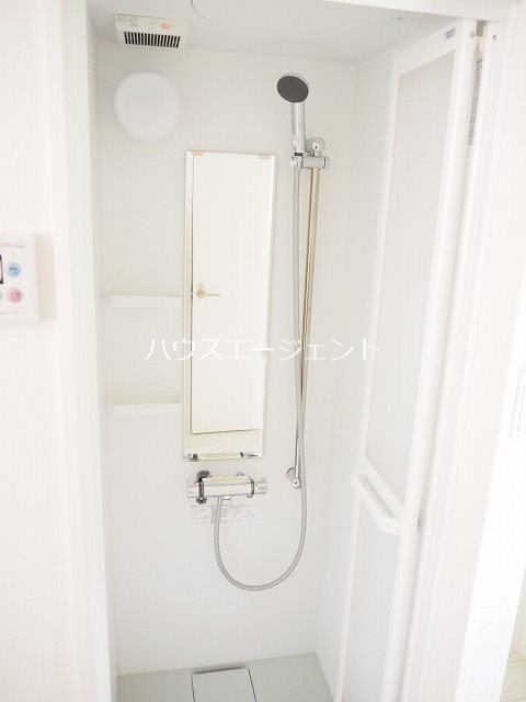 その他　綺麗なシャワールームです。※参考画像