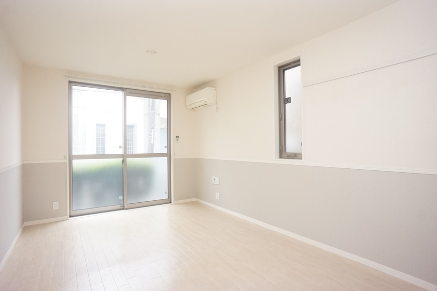 居室・リビング　ＬＤＫ１２.１帖！エアコン１基付！