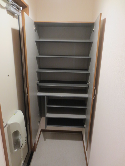 玄関　別の部屋の写真です