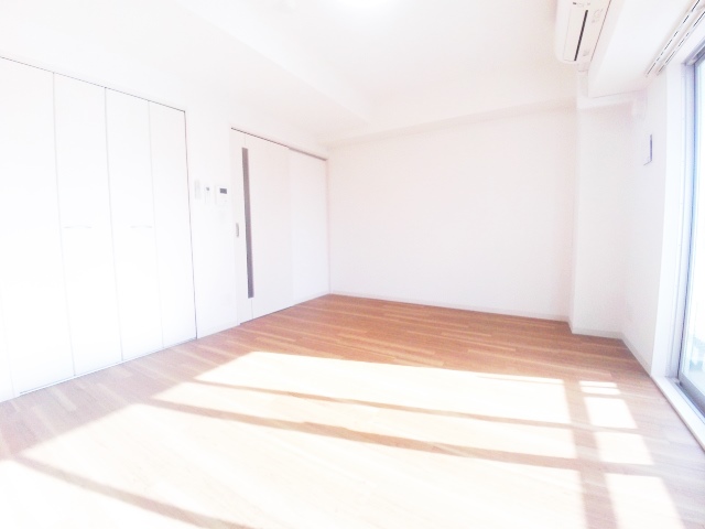 その他部屋・スペース　９．５帖のゆったりとした室内