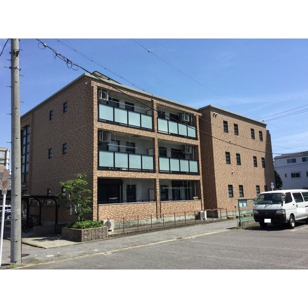 名古屋市中村区長戸井町のマンションの建物外観