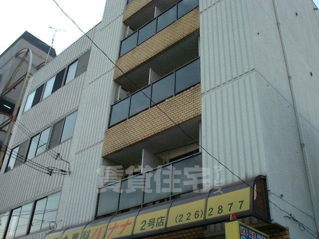 堺市堺区南旅篭町西のマンションの建物外観