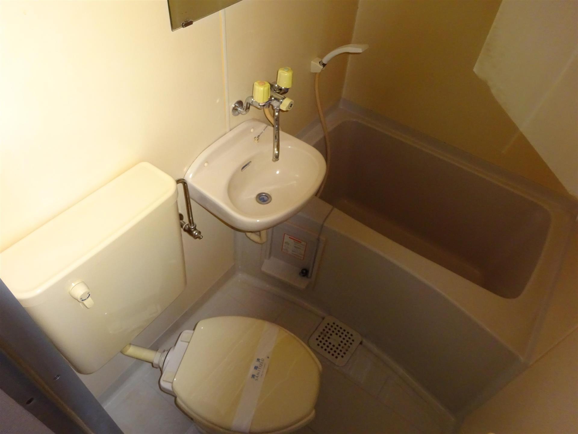 バス・シャワールーム