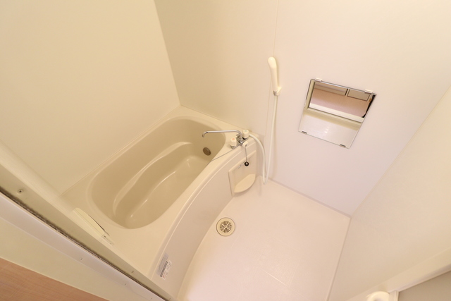 バス・シャワールーム　追い焚き機能付