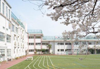 【コスモ巣鴨の小学校】